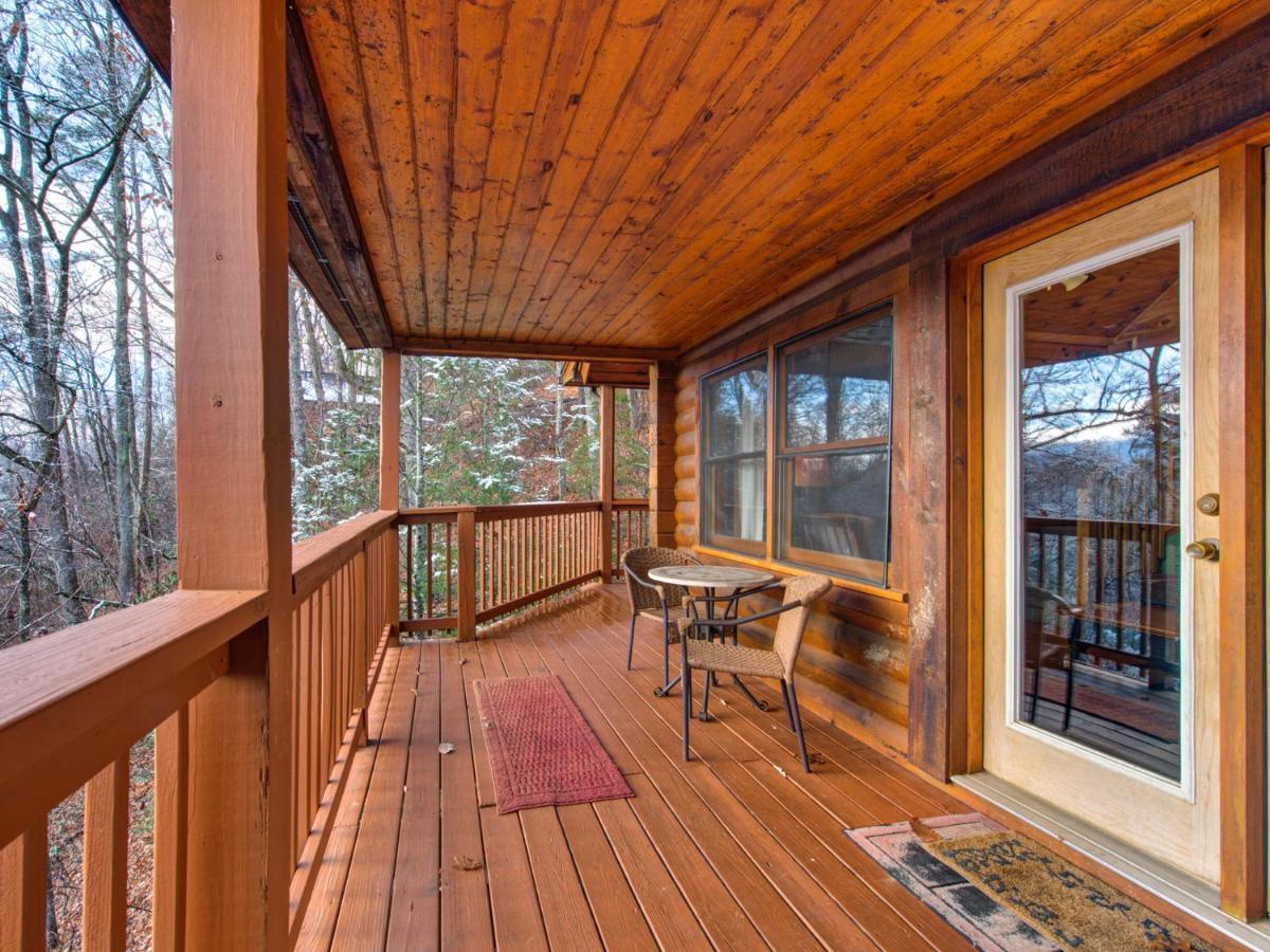 Dew South Villa Гетлинбург Екстериор снимка