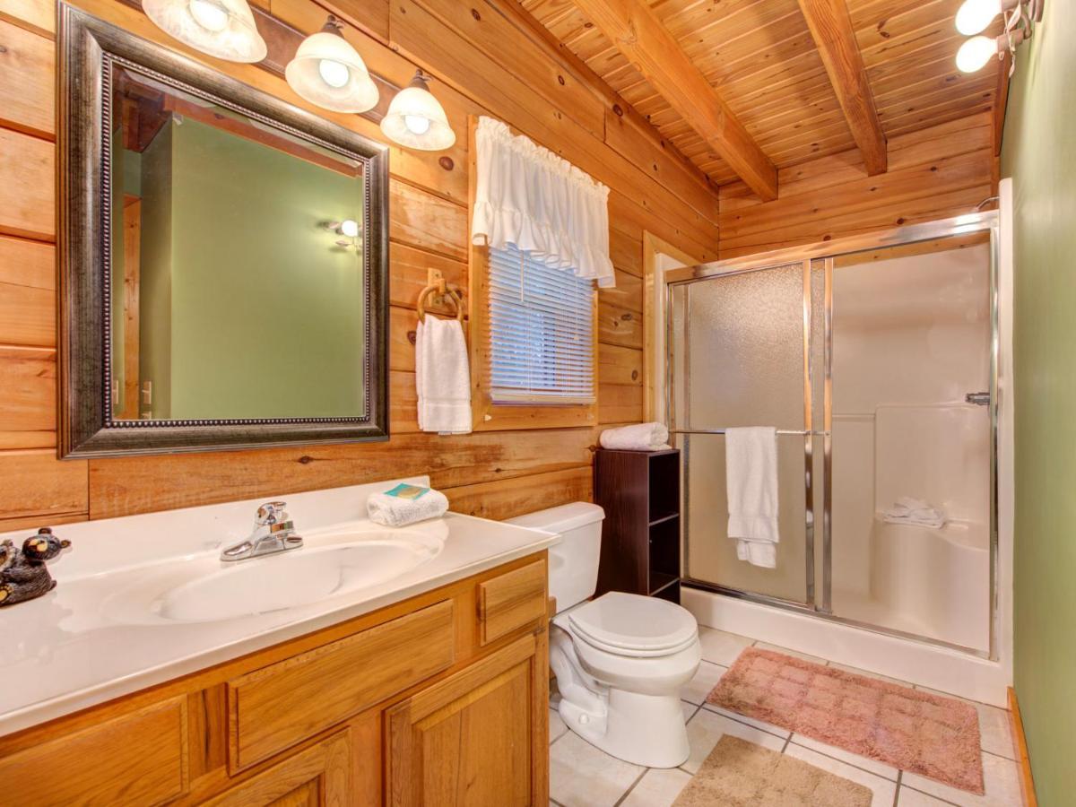 Dew South Villa Гетлинбург Екстериор снимка