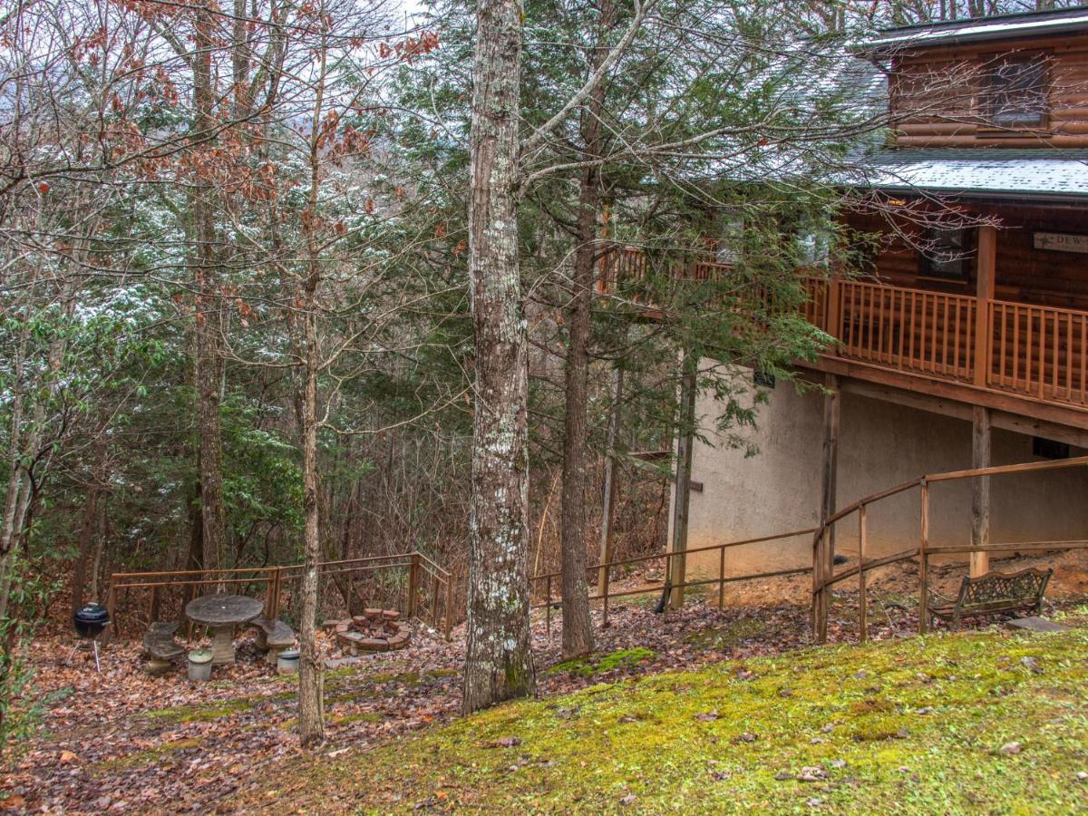 Dew South Villa Гетлинбург Екстериор снимка