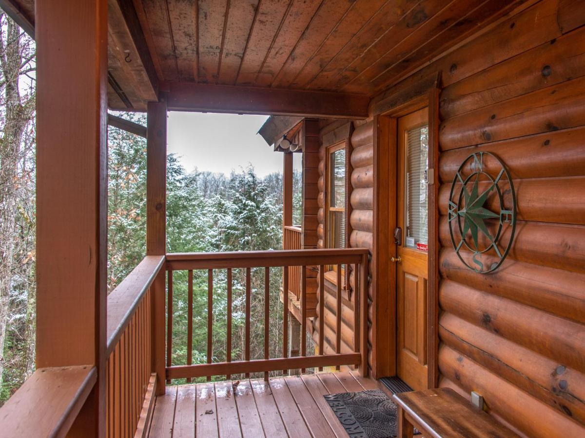 Dew South Villa Гетлинбург Екстериор снимка
