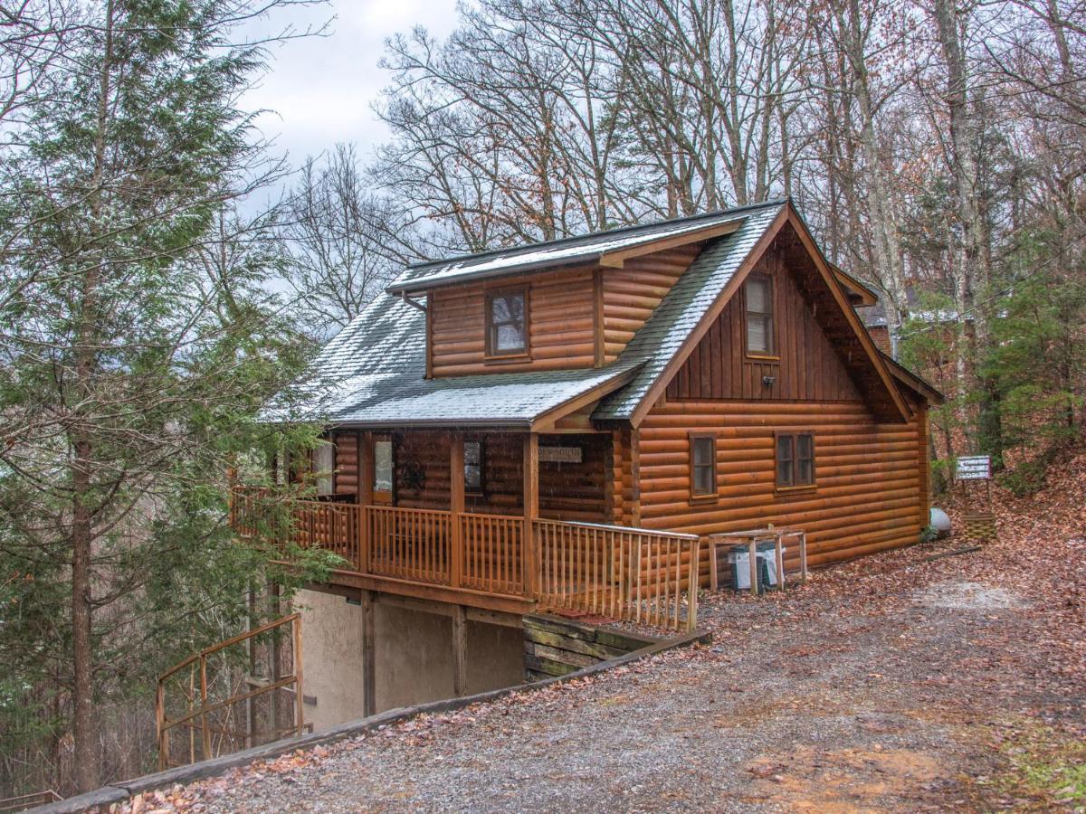 Dew South Villa Гетлинбург Екстериор снимка