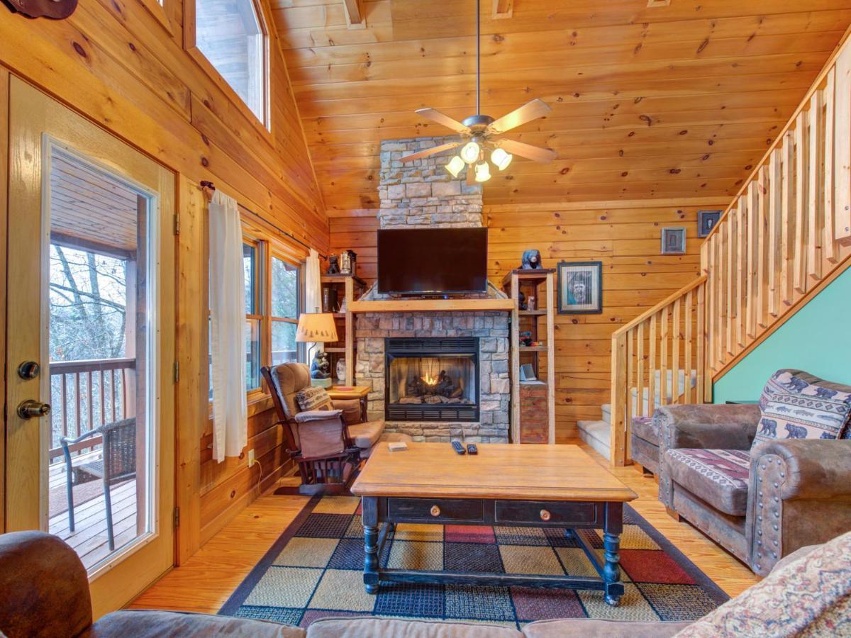 Dew South Villa Гетлинбург Екстериор снимка