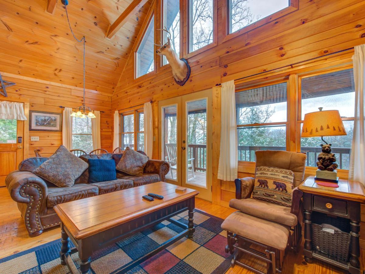 Dew South Villa Гетлинбург Екстериор снимка