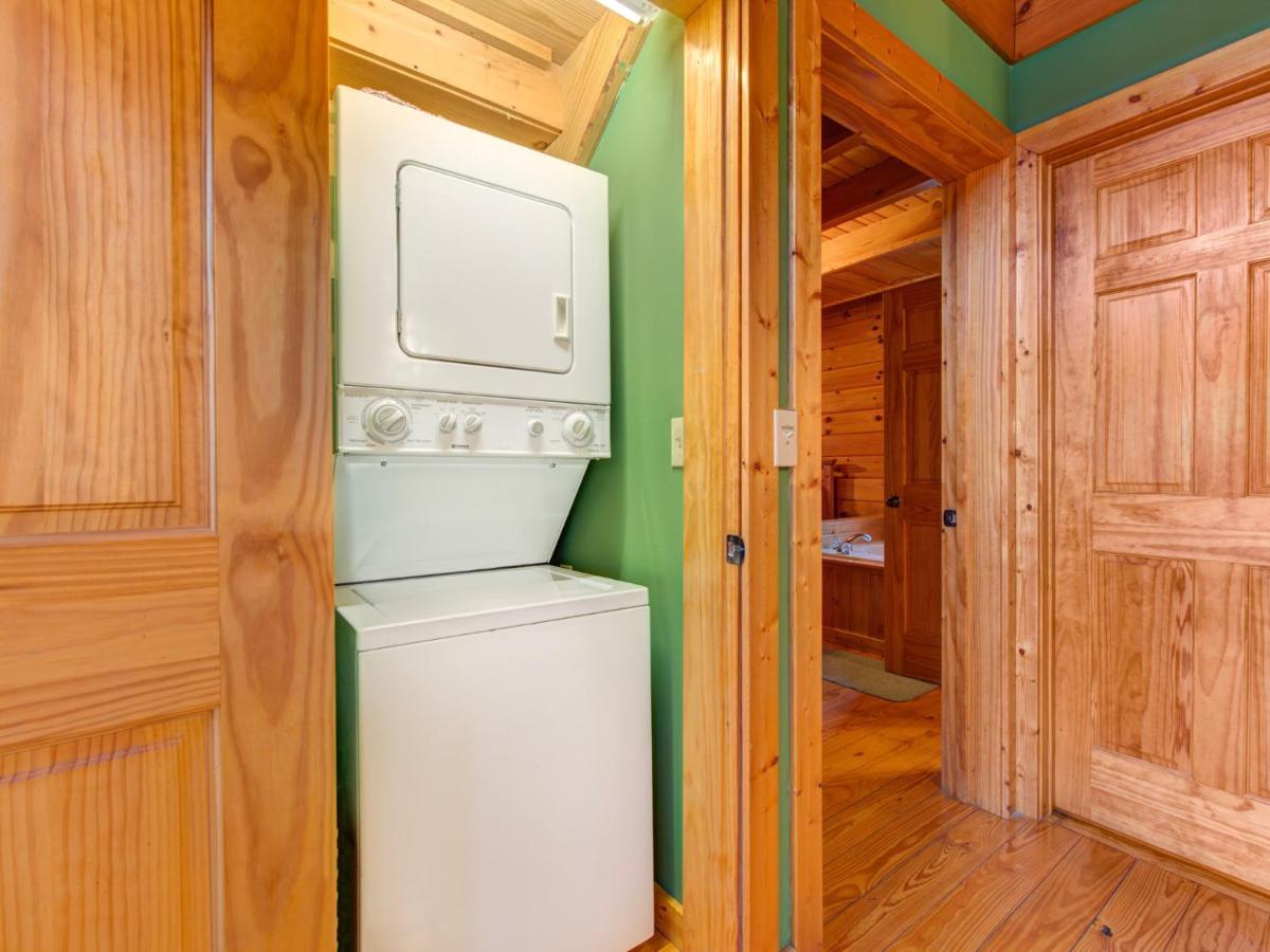 Dew South Villa Гетлинбург Екстериор снимка